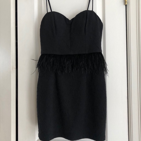 Strapless black dress w/ feathers - Picture 1 of 8